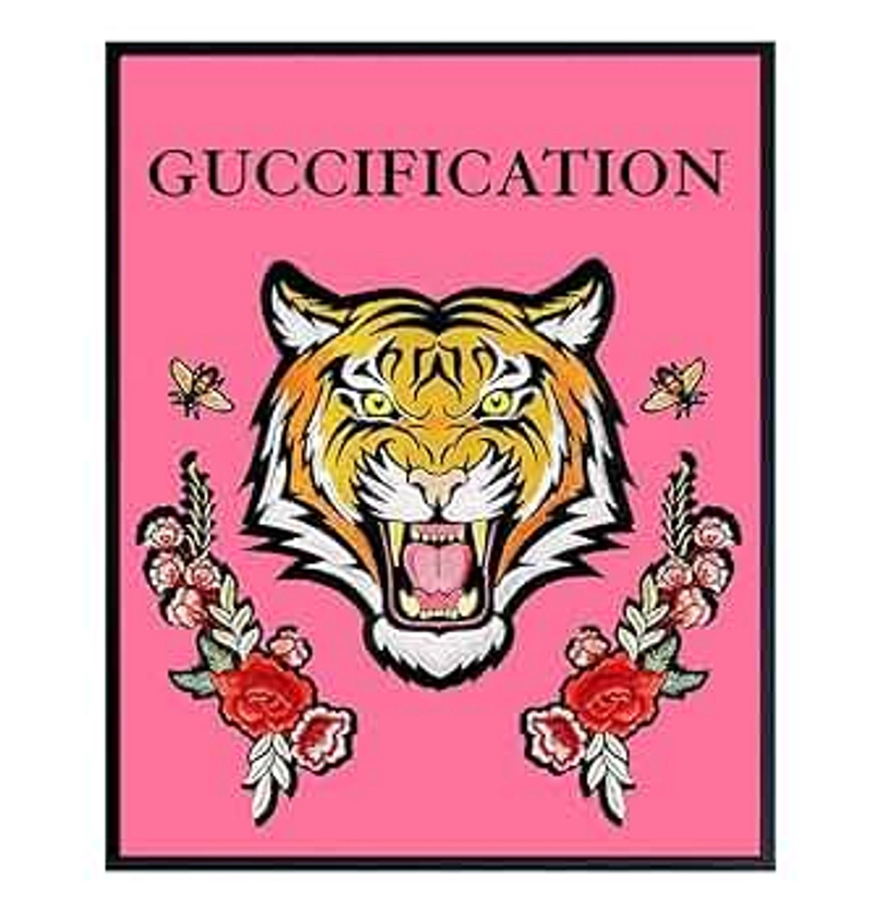 Poster of Gucci Wall Art - Glam Luxury Designer Room Decor - High Fashion Couture Picture for Bedroom, Apartment, Dorm - Gift for Woman, Women, Her, Wife, Fashionista - Cute Modern Home Decoration