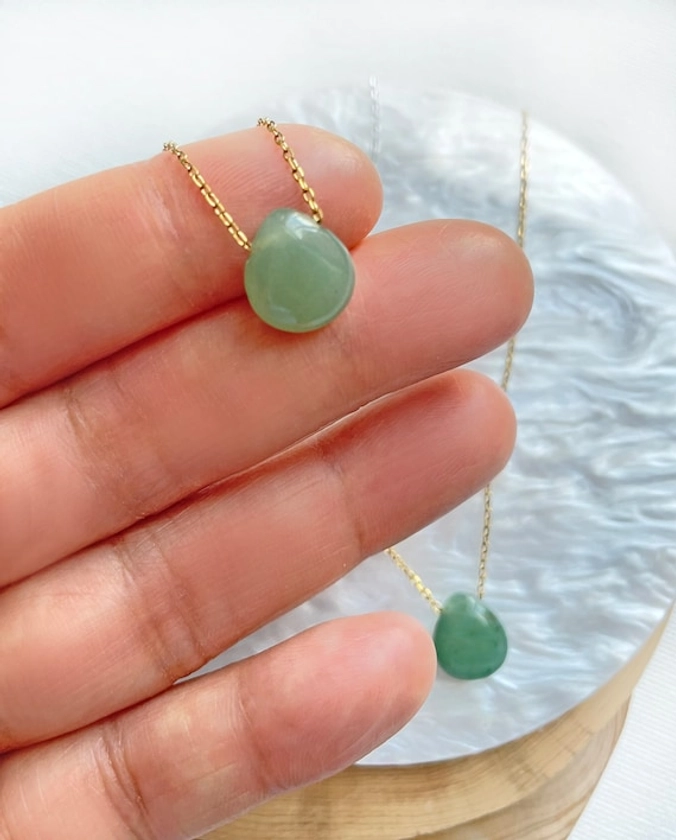 Jade Crystal Pendant Necklace, Minimalist Dainty Jade Necklace, Green Gemstone Necklace , Jade Jewelry Gift for Women