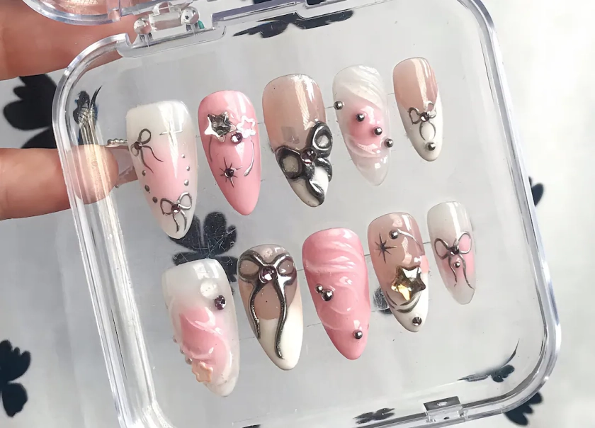 French Tip Press On Nails | press ons | Stylish Nail Art | Y2k Nails | Silver Star Charm Accent On Fake Nails |korean press on nails |HC162T