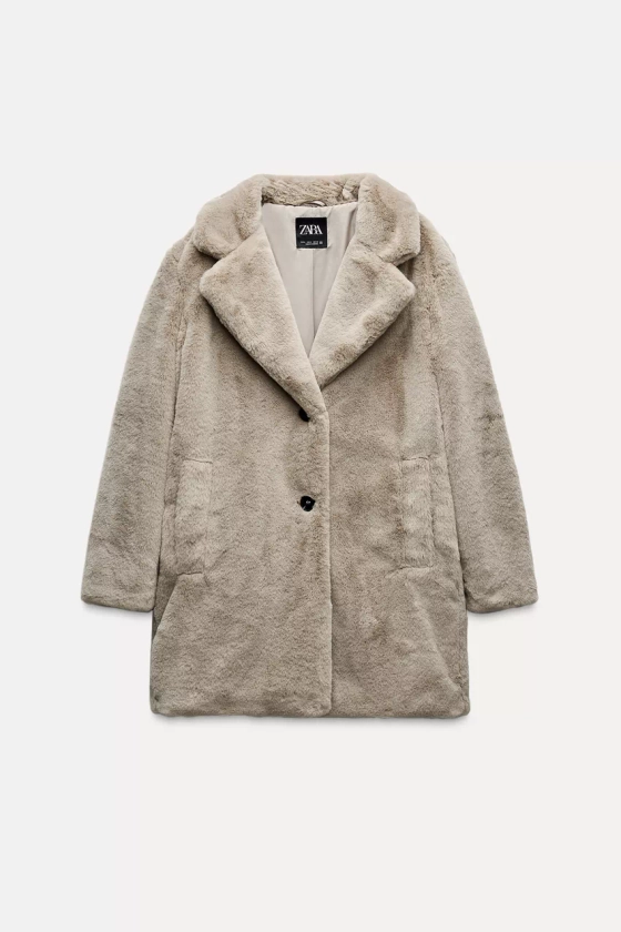 MANTEAU EN FAUSSE FOURRURE