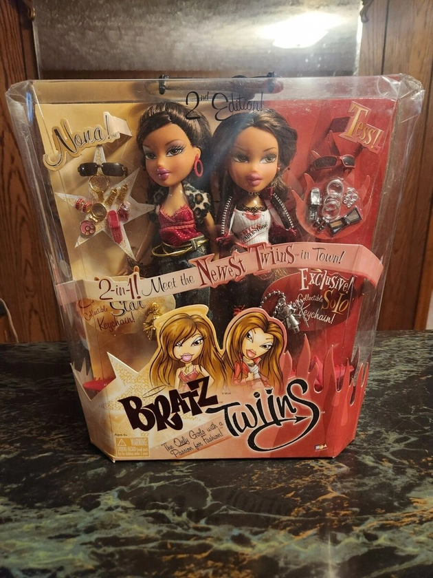 MGA Entertainment 2nd Edition Bratz Twiins Nona&Tess-flawed Box-RARE-doll Unused