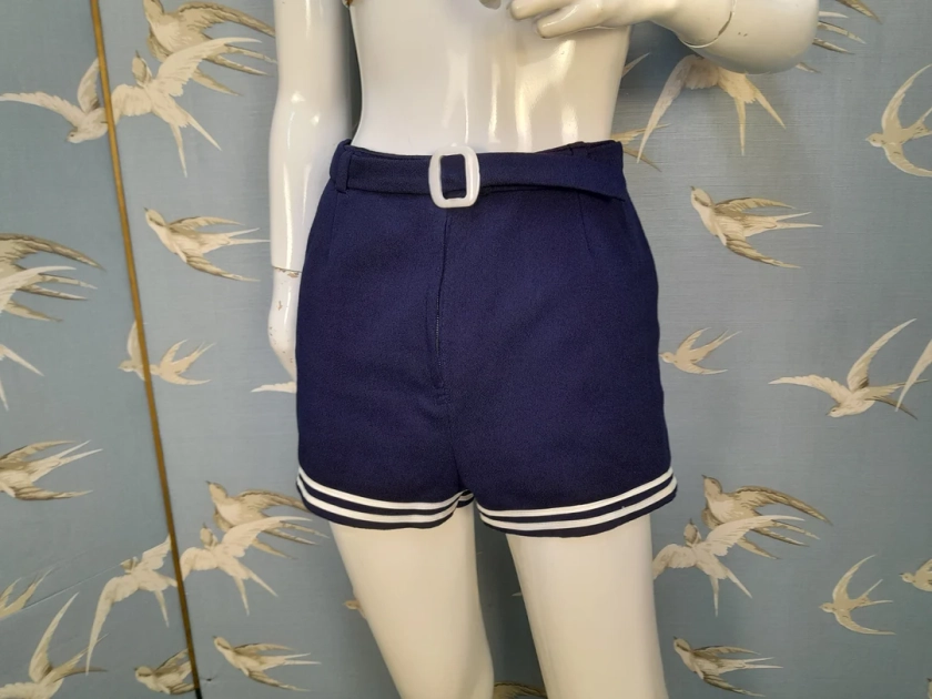 FAB Vintage 70s Navy Blue/ White Hotpants, Size 6 8 UK/ 24 Waist/ 35 Hips - Etsy Hong Kong