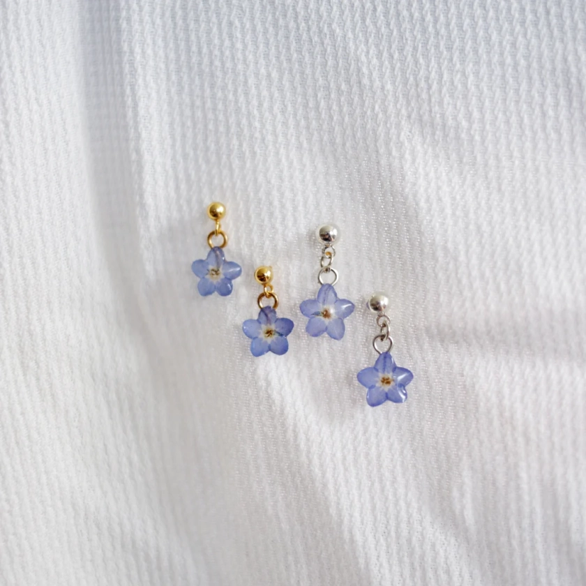Forget Me Not Dangle Stud, Flower Resin Earring, Sterling Silver Stud, Floral Lover Gift, Small Stud Earrings, Gift for Her - Etsy