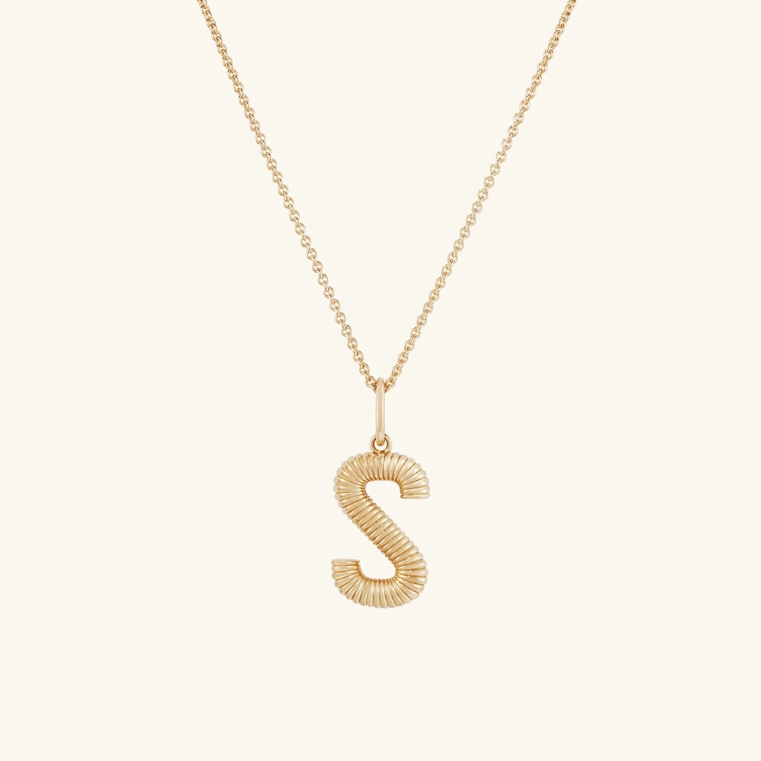 Gold Vermeil Bold Letter Pendant Necklace - Custom Personalized Jewelry | Mejuri