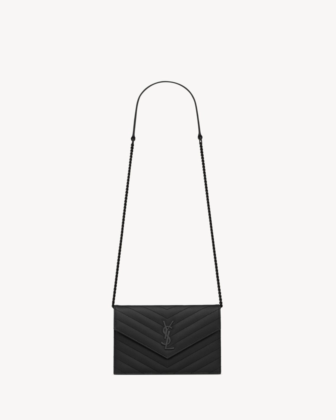 CASSANDRE ENVELOPE CHAIN WALLET EN CUIR GRAIN DE POUDRE | Saint Laurent | YSL.com