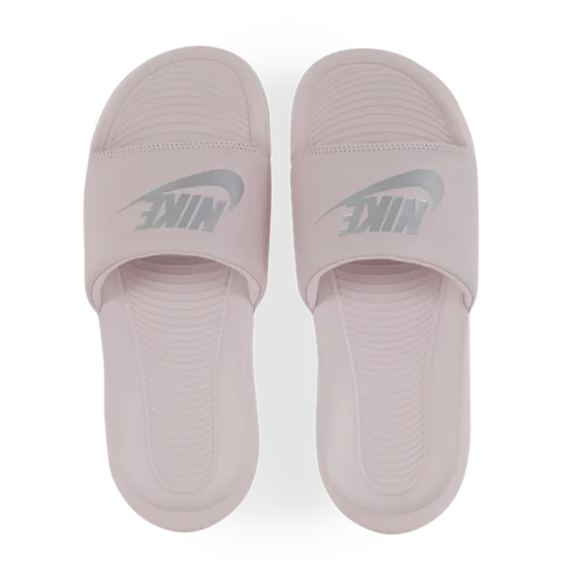 NIKE VICTORI ONE SLIDE