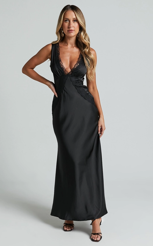 CHRISSIE MAXI DRESS - LACE DETAIL PLUNGE DRESS IN BLACK