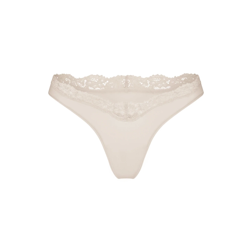 FITS EVERYBODY LACE DIPPED THONG | STONE