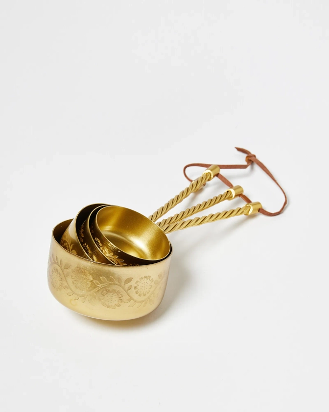 Etched Flower Gold Measuring Cups | Oliver Bonas