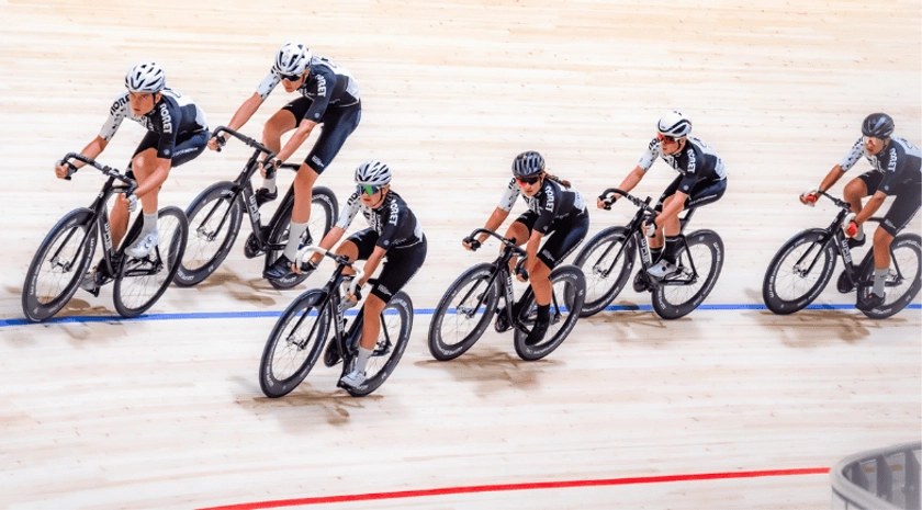 Vélos, Cadres et Roues carbone pour la Piste, la Route et le Triathlon