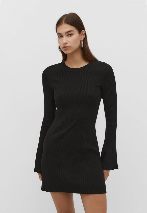 Robe courte à manches évasées - Mode femme | Stradivarius France