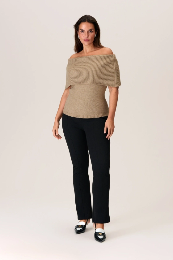 Off shoulder top in beige - Shop knitted top