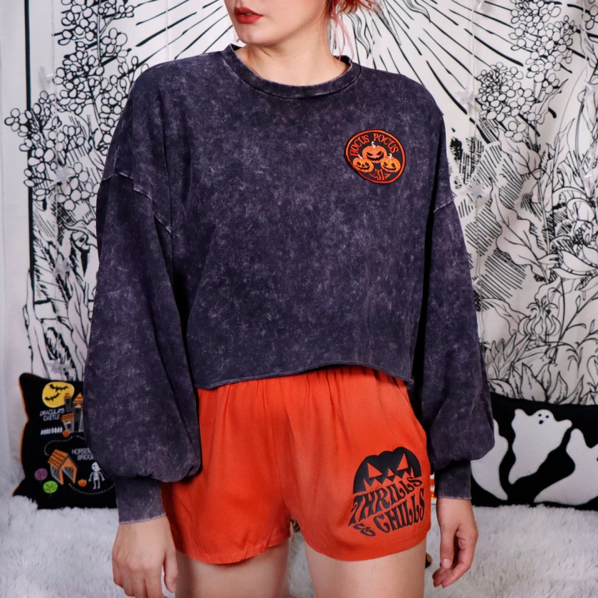 HOCUS POCUS - CROP LONG SLEEVE