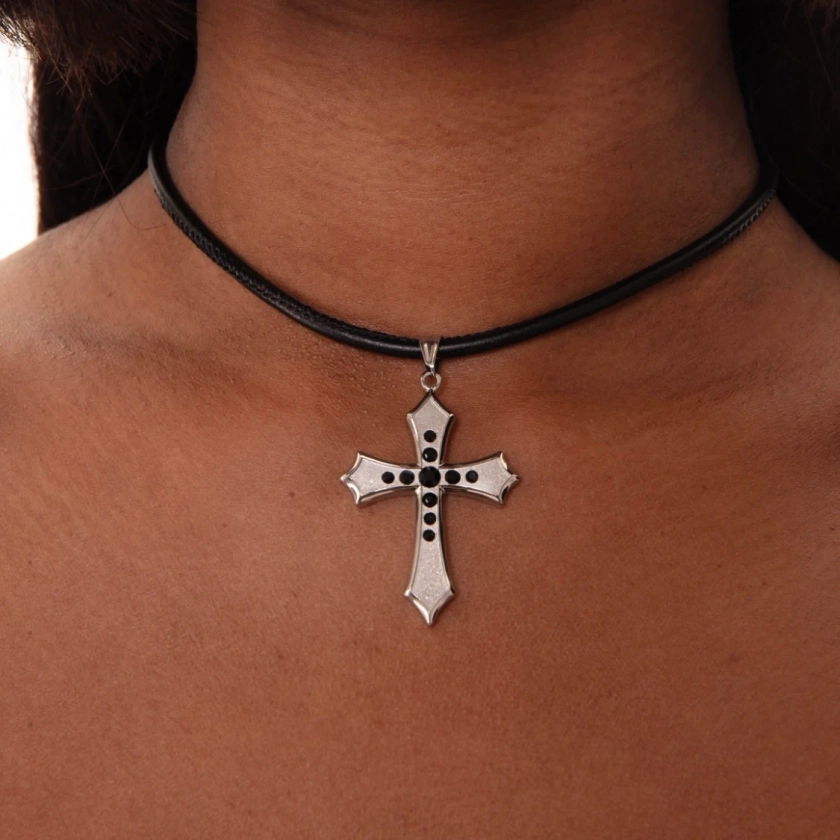 Twilight Cross (Black)