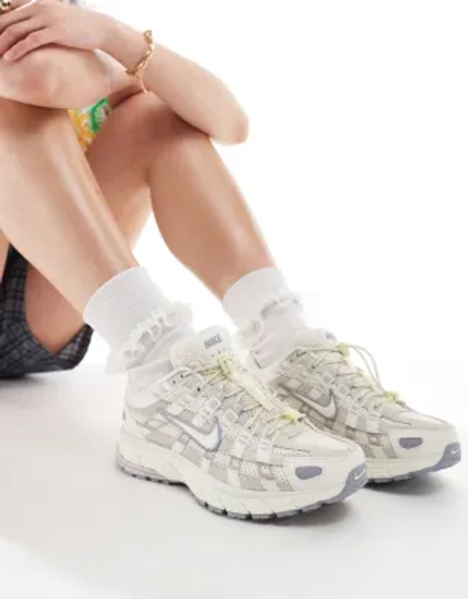 Nike - P-6000 - Baskets avec détails métallisés - Blanc cassé | ASOS