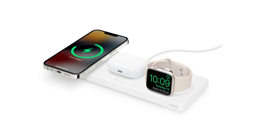 Belkin BOOST↑CHARGE™ PRO 3-in-1 Wireless Charging Pad with MagSafe