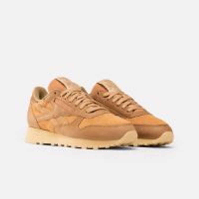 Classic Leather Sneakers in TAUPE/BEIGE/STONE Grey | Reebok Official UK