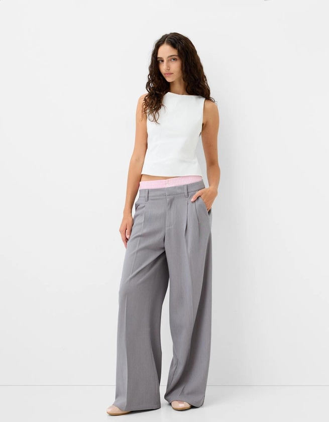 Pantalon tailoring taille contrastante