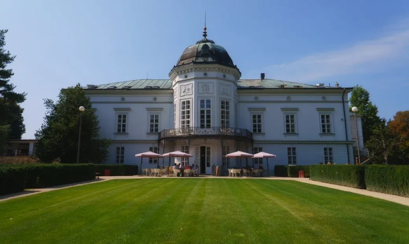 The Park Castle Is A Valuable And Singular In Beladice, Nitra Region, Slovakia For Sale (10427540)