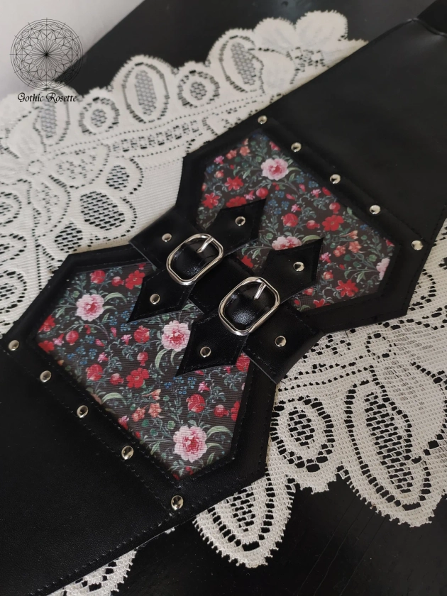 Gothic waist belt, Flower pattern waist belt, Faux leather goth belt