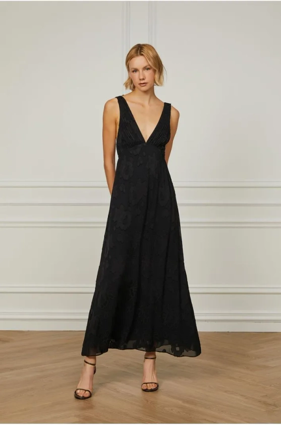 Vestido De Jacquard Longo Preto Decote v