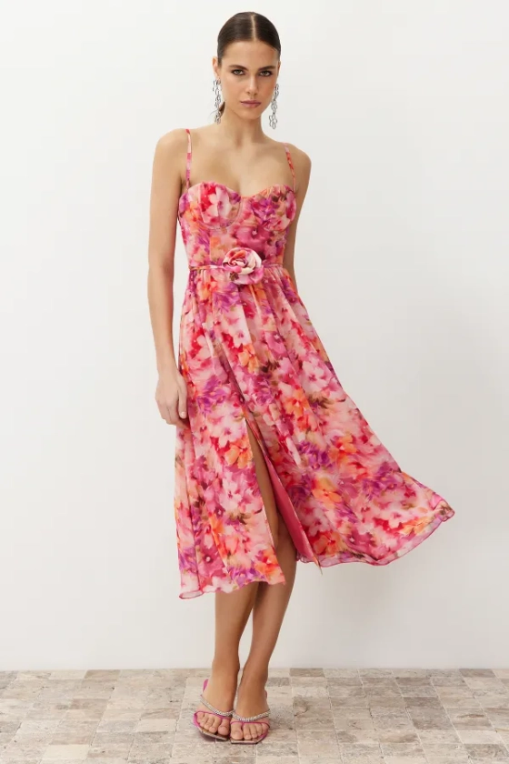 Trendyol Collection Detailní vícebarevné tkané šaty střihu do A – TPRSS24EL00098 - Trendyol