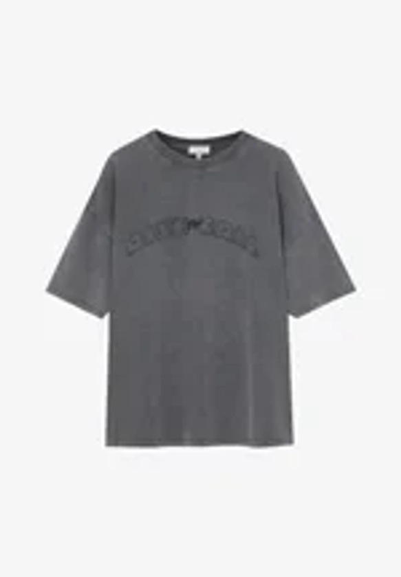 PULL&BEAR PATCHED SHORT SLEEVE - T-shirt imprimé - grey/gris - ZALANDO.FR