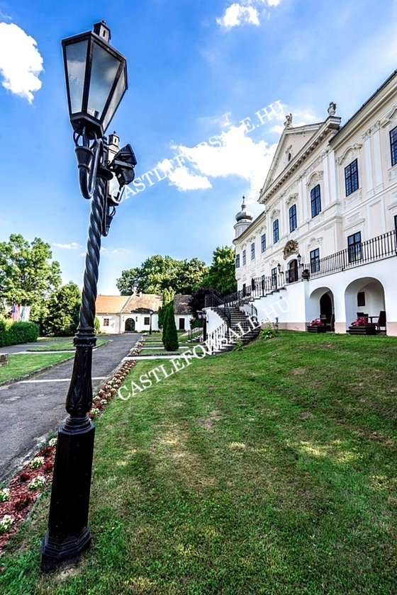 Castles and investment opportunities in Hungary for sale