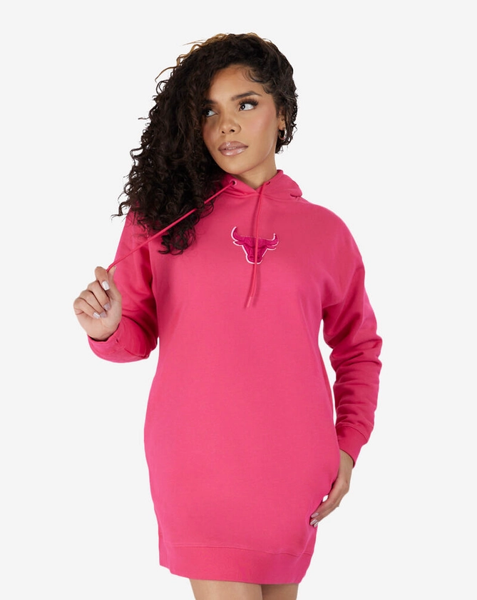 Shop PRO STANDARD Chicago Bulls Triple Pink Fleece Dress BCBB515448-BPU pink | SNIPES USA