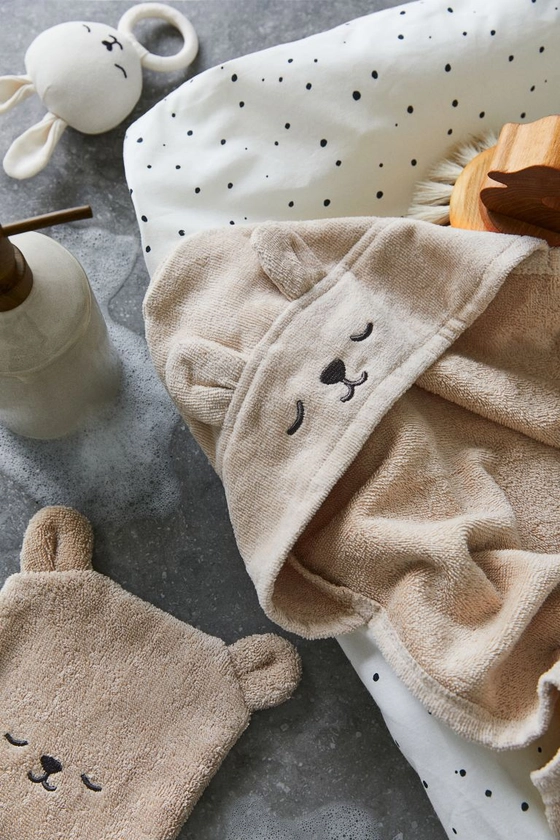 Animal-shaped wash mitt