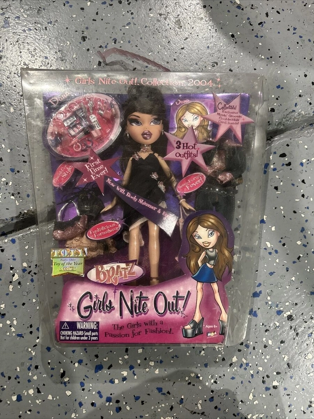 Bratz Girls Nite Out Collection 2004 3 Outfits Fashion Doll Dana Original