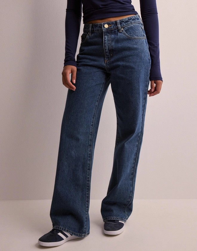 Köp Abrand Jeans 95 BAGGY BELLA - Mid Blue | Nelly.com