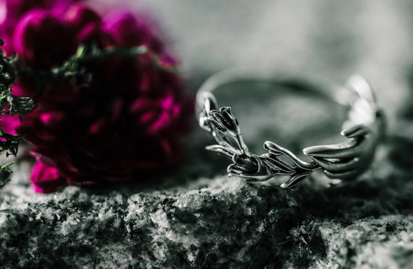 Belladonna Mourning Ring