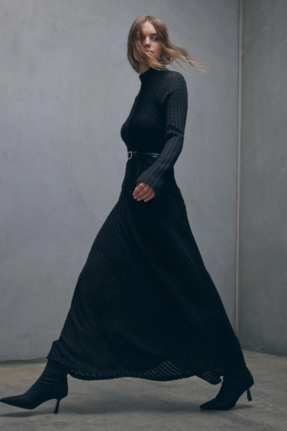 Tiana Textured Midi Dress - Black | DECJUBA