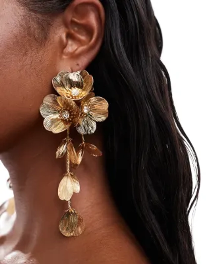 ASOS DESIGN - Pendants d'oreilles avec fleurs en 3D - Doré