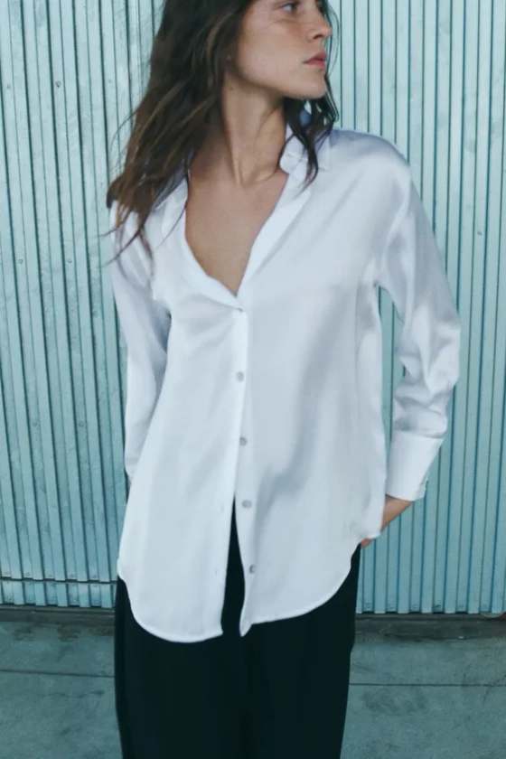 CHEMISE SATINÉE BASIQUE