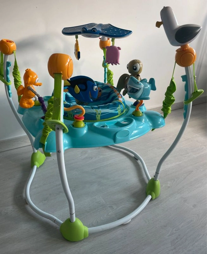DISNEY BABY Aire d'éveil multiactivités Le Monde de Nemo