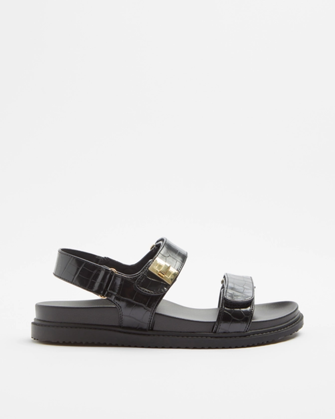 Womens Turn Buckle Sandal