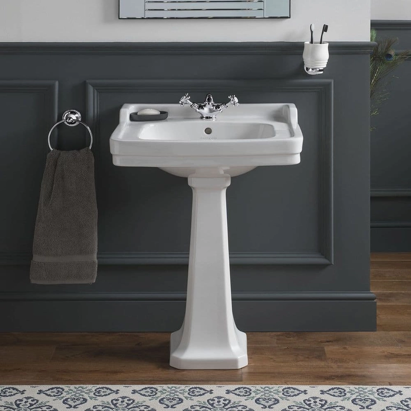 Healey & Lord Classic Collection Wash Basin with Pedestal