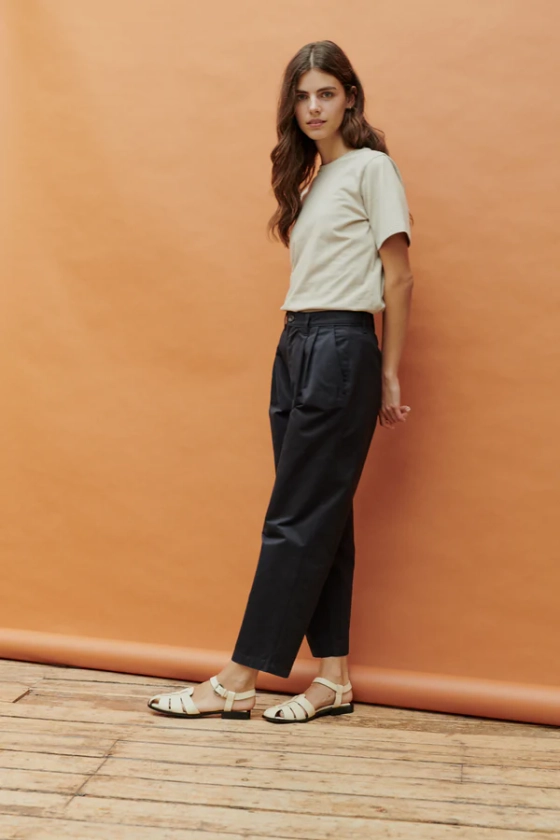 Women's Pleated Trousers- Navy