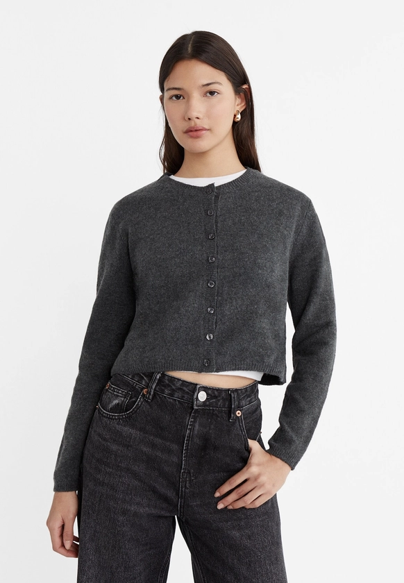 Cardigan doux avec boutons - Pulls et gilets femme | Stradivarius France