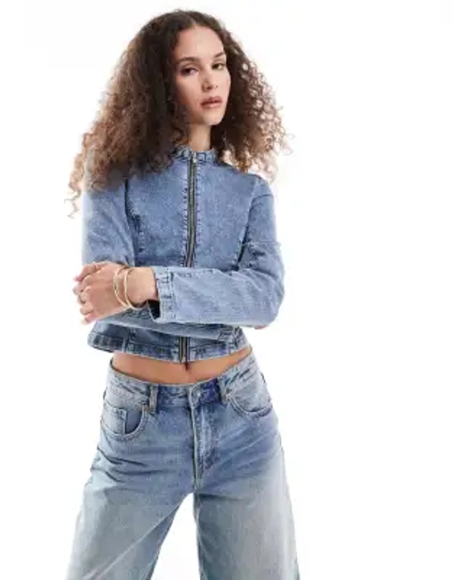 Monki - Veste en jean ajustée à fermeture éclair - Bleu moyen