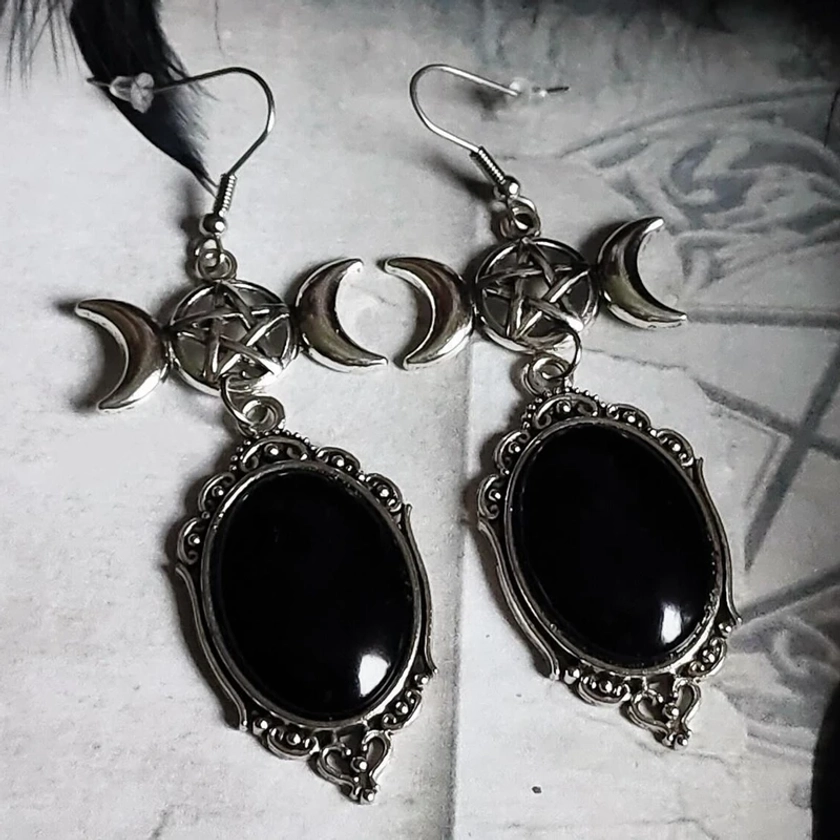 Pendientes con colgante de pentagrama triple y relieve de cristal negro gótico de moda - AliExpress