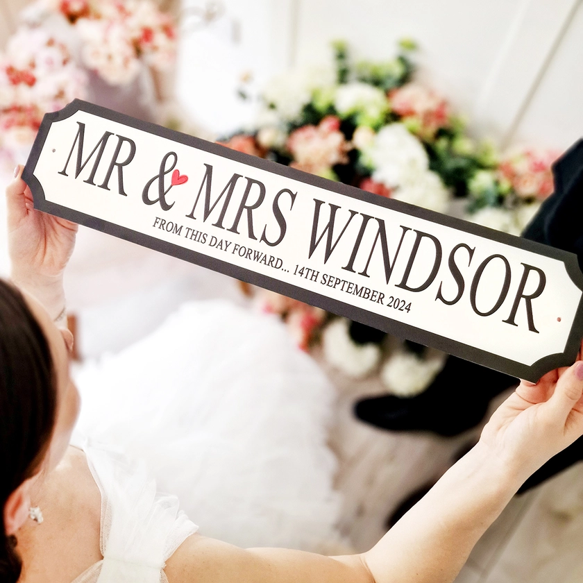 💝 "Mr & Mrs" Personalised Street Sign Gift - Daisy Maison - Sale Now On 🎀