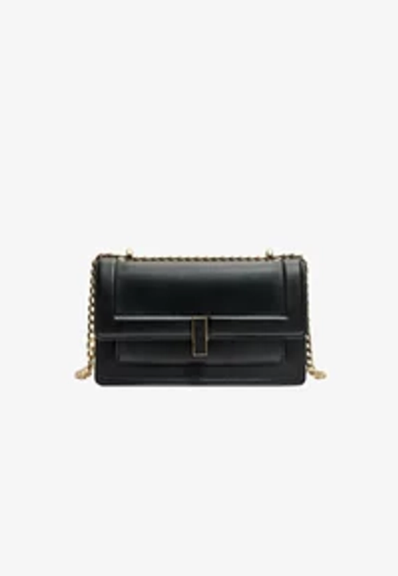 Stradivarius WITH BUCKLE DETAIL - Sac bandoulière - black/noir - ZALANDO.FR