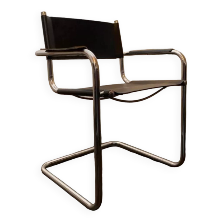 Chaise type B34 Cantilever en cuir italien et structure en acier chromé attribuée au designer Marcel Breuer