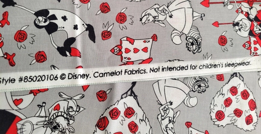 Disney Alice Wonderland Camelot Fabrics Roses Hearts 100% Cotton Piece 38x44&#034;