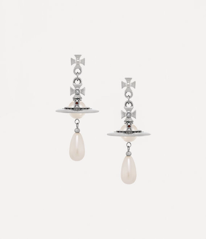 Pearl drop earrings
