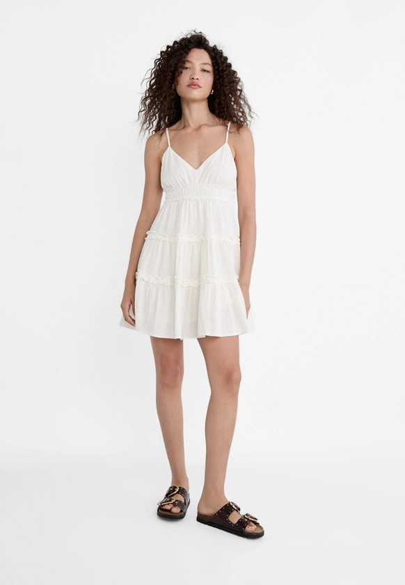 Robe courte fluide volants - Robes femme | Stradivarius France