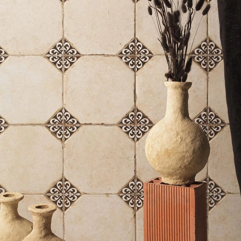 Porto Vintage Nero Patterned Tiles